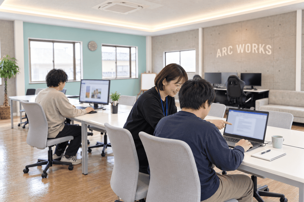 アークワークスで仕分けや検品などの軽作業に取り組む利用者