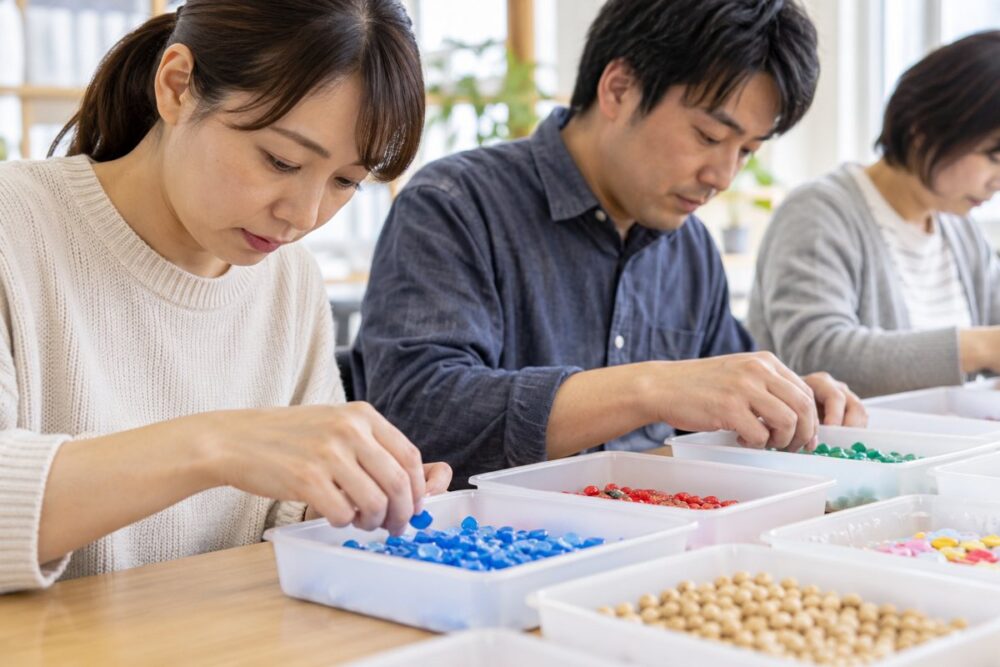 軽作業を試して手順を確かめる手元のイメージ